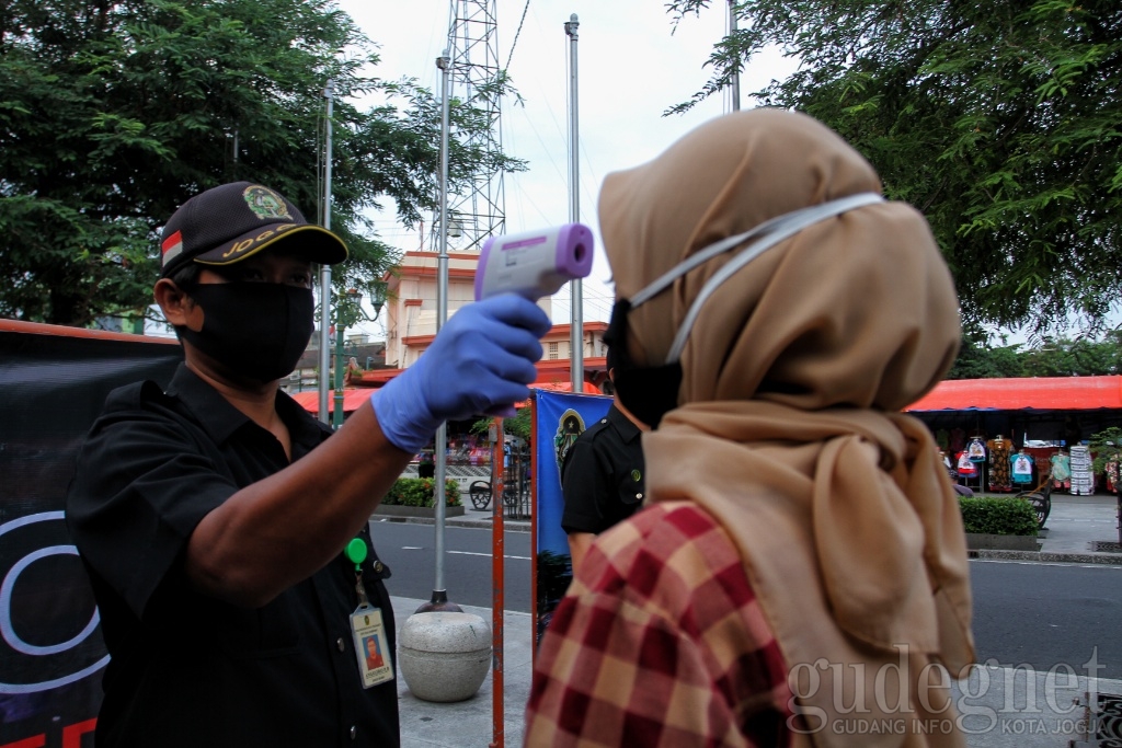 Jogoboro: Banyak Wisatawan Malioboro yang Ngedumel Jogoboro: Banyak Wisatawan Malioboro yang Ngedumel
