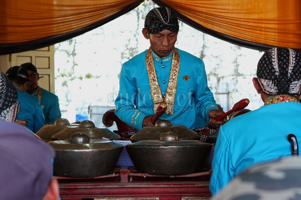 Font Kridhamardawa, Huruf Notasi Gamelan Terbaru Keraton Yogyakarta Font Kridhamardawa, Huruf Notasi Gamelan Terbaru Keraton Yogyakarta