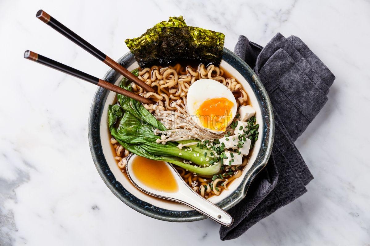 Udara Dingin, Siapa Takut? Yuk, Coba Masak Miso Ramen Lezat Udara Dingin, Siapa Takut? Yuk, Coba Masak Miso Ramen Lezat