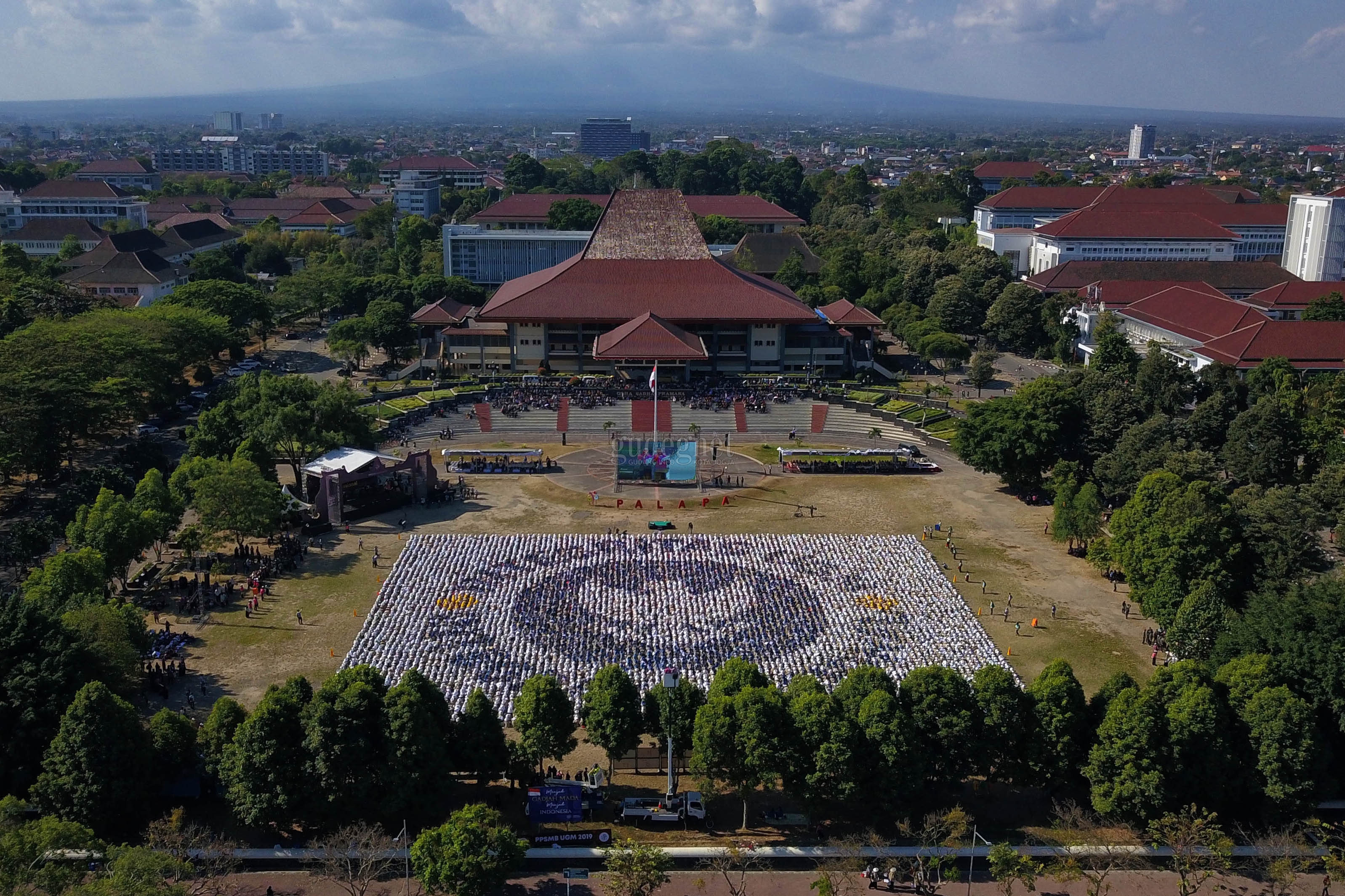 Satu Lulusannya Positif Covid-19, UGM Terus Lakukan Tracing Satu Lulusannya Positif Covid-19, UGM Terus Lakukan Tracing