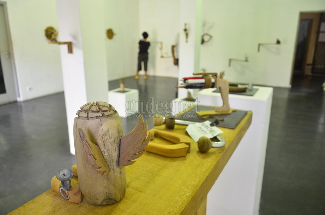 Benda-benda Bercerita di Pameran 'Langkah Tak Berhenti' Benda-benda Bercerita di Pameran 'Langkah Tak Berhenti'