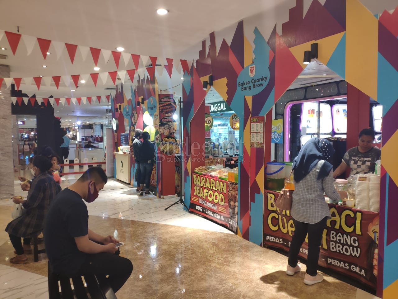 Rayakan HUT RI, Malioboro Gelar 'Diskon Hebat' dan Festival Kuliner Rayakan HUT RI, Malioboro Gelar 'Diskon Hebat' dan Festival Kuliner