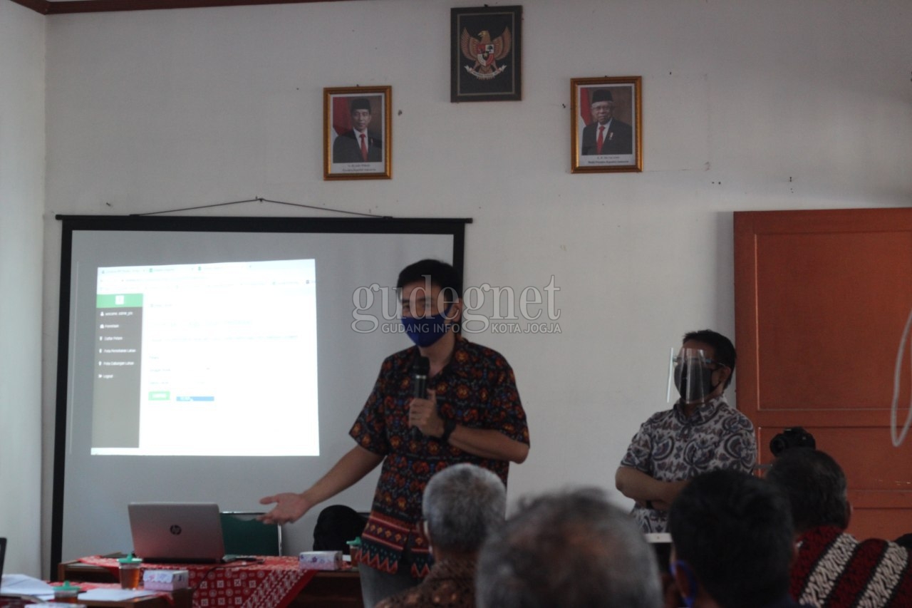 FTI UKDW Beri Penyuluhan dan Sosialisasi Web Mapping System Lahan Pertanian FTI UKDW Beri Penyuluhan dan Sosialisasi Web Mapping System Lahan Pertanian
