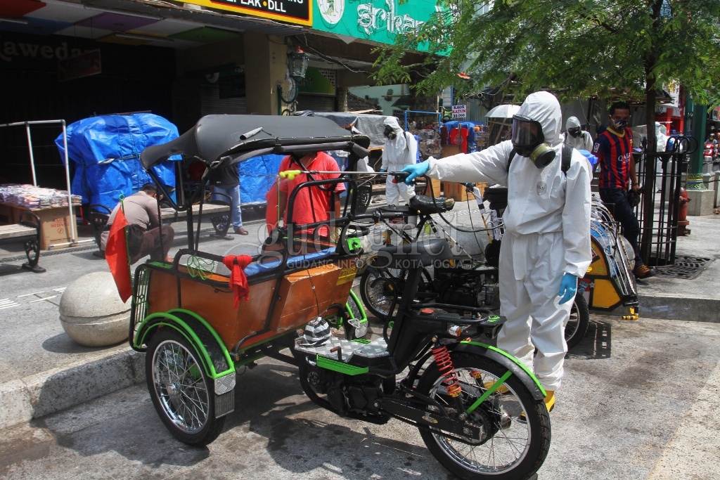 Cegah Corona, Malioboro Kembali Disemprot Disinfektan Cegah Corona, Malioboro Kembali Disemprot Disinfektan
