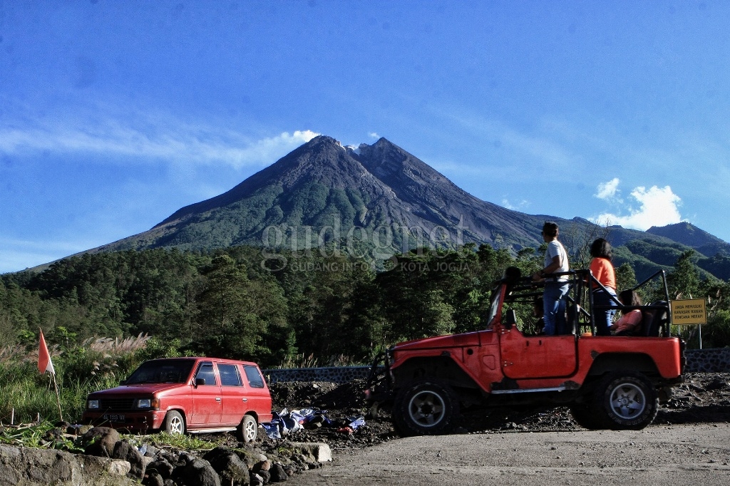 Kondisi Terbaru Gunung Merapi: Kubah Lava Stabil Kondisi Terbaru Gunung Merapi: Kubah Lava Stabil