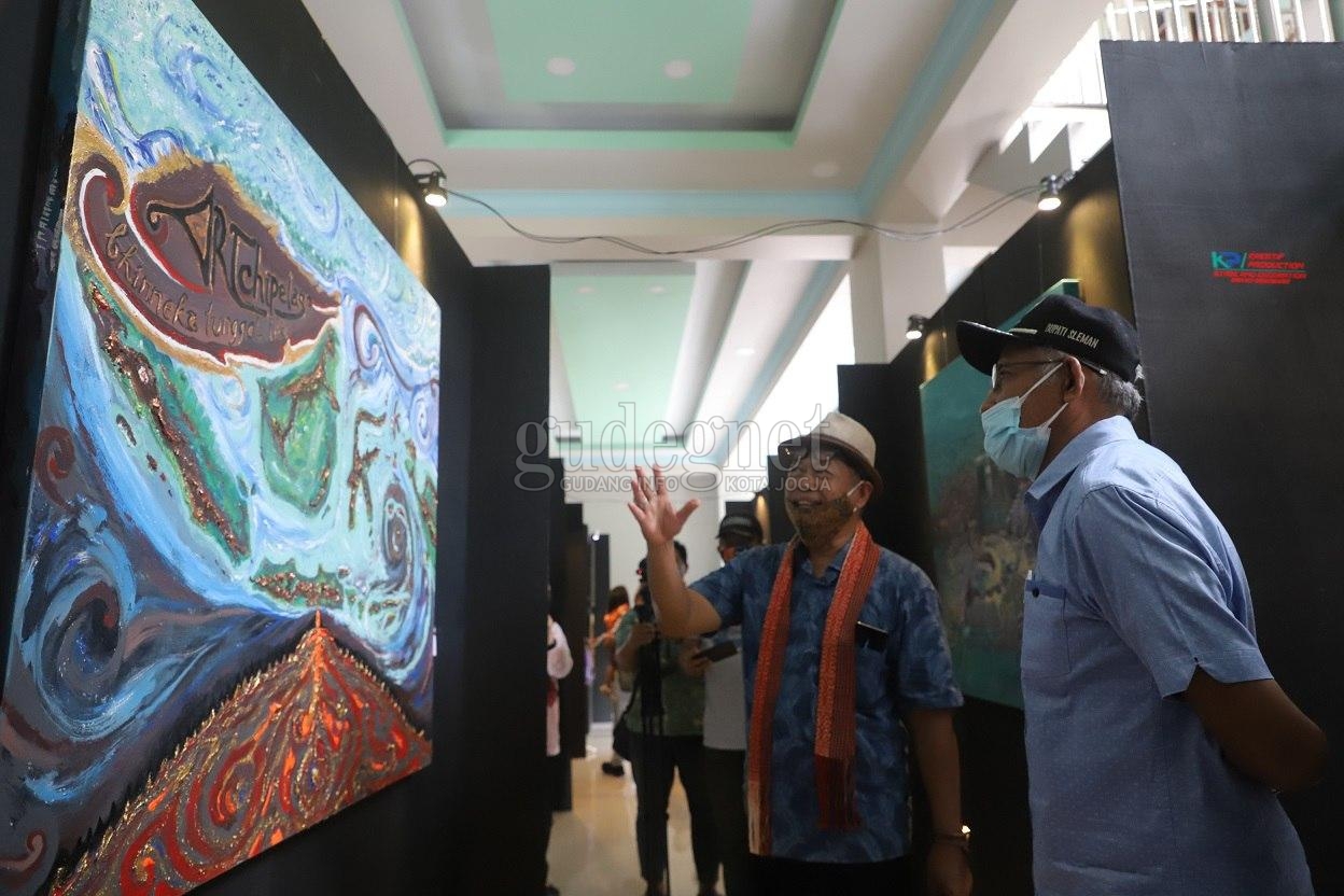 Pameran "Nusa Bangkit", Bangkitkan Semangat Seniman di Masa Pandemi Pameran "Nusa Bangkit", Bangkitkan Semangat Seniman di Masa Pandemi