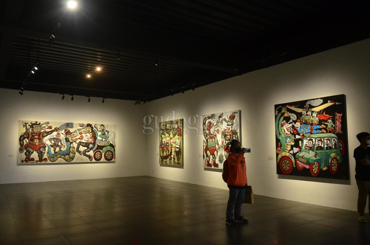 Pameran Heri Dono “Kala Kali Incognito”, Pertarungan Antara Manusia dan Virus Corona Pameran Heri Dono “Kala Kali Incognito”, Pertarungan Antara Manusia dan Virus Corona
