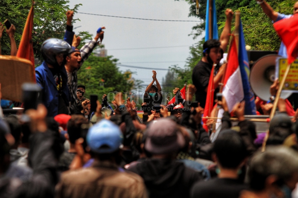 Hindari Ruas Menuju UGM Siang Ini, Ada Demo Hindari Ruas Menuju UGM Siang Ini, Ada Demo