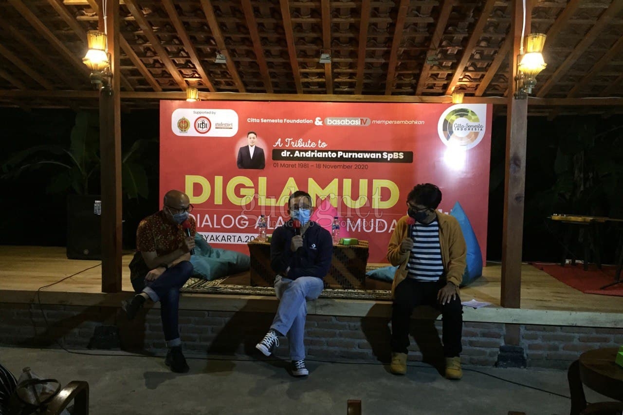 Diglamud, Buka-bukaan Soal Emosi hingga Cinta Diglamud, Buka-bukaan Soal Emosi hingga Cinta