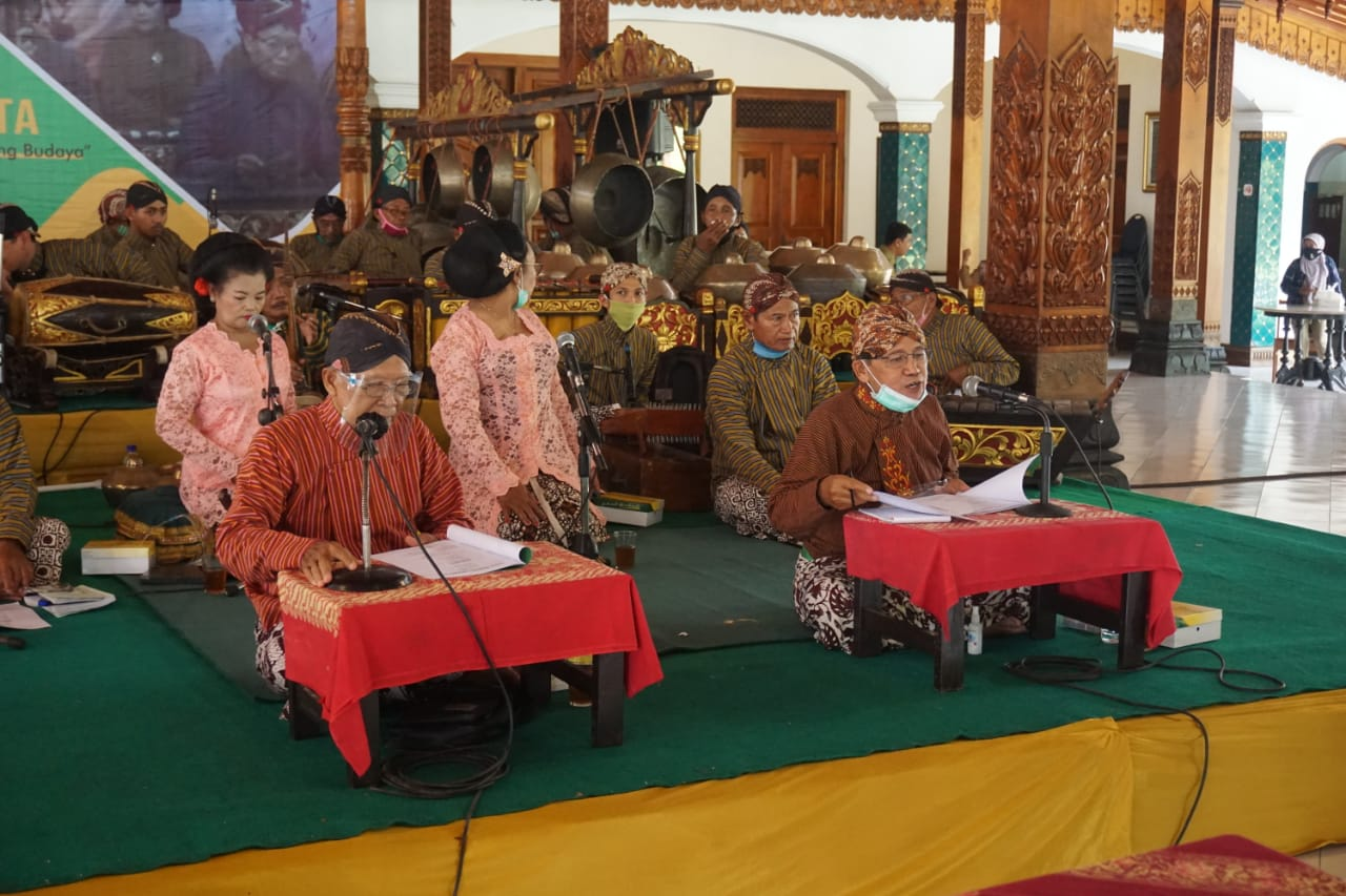Gelar Macapat, Tanamkan Nilai Kearifan Lokal Gelar Macapat, Tanamkan Nilai Kearifan Lokal