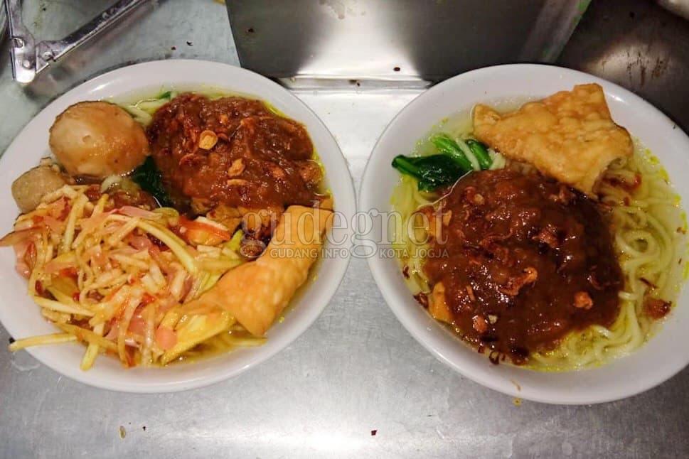 Cita Rasa Unik Mi Ayam Rujak Cita Rasa Unik Mi Ayam Rujak
