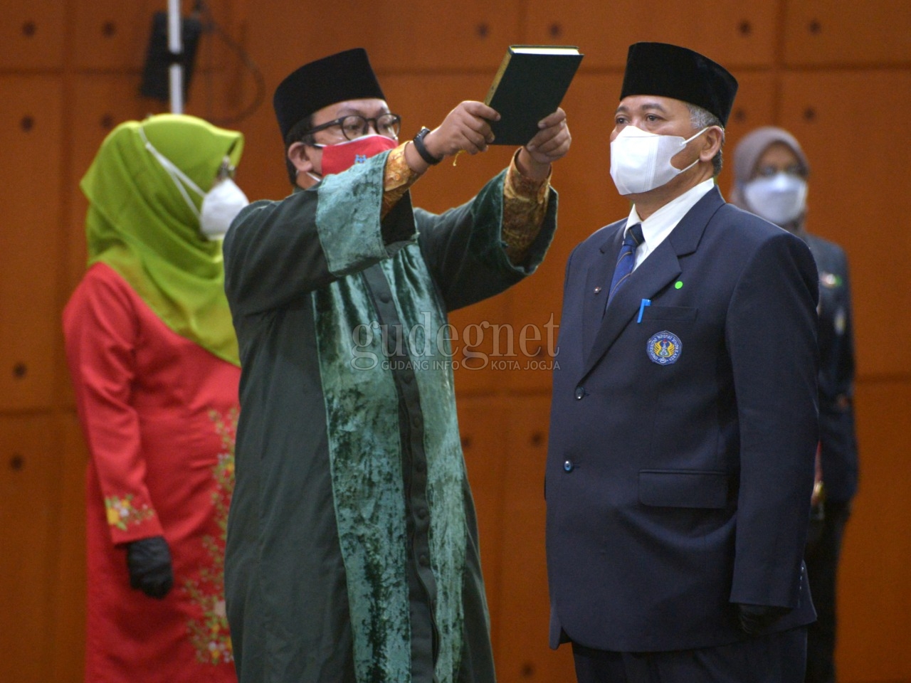 Rektor Baru UNY Resmi Dilantik Rektor Baru UNY Resmi Dilantik