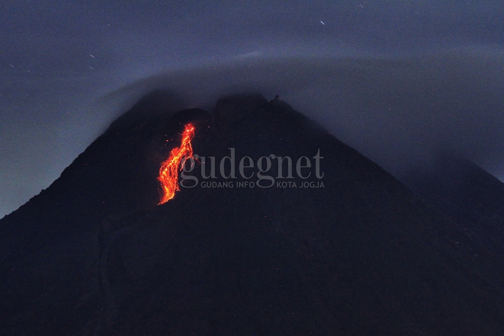 Muncul Dua Kubah Baru, BPPTKG: Belum Jadi Ancaman Warga Lereng Merapi Muncul Dua Kubah Baru, BPPTKG: Belum Jadi Ancaman Warga Lereng Merapi