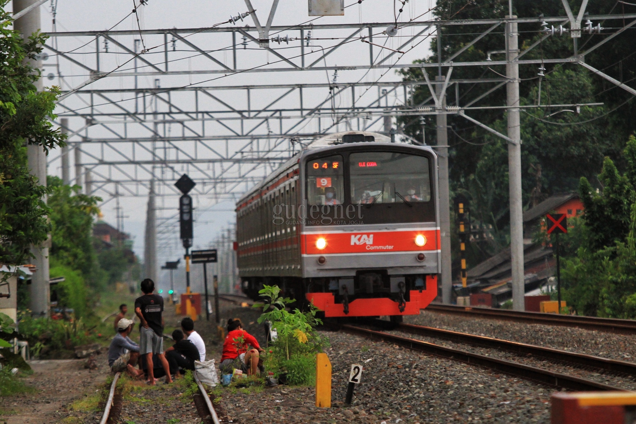 Jadwal KRL Yogya-Solo Tiga Hari Ke Depan Jadwal KRL Yogya-Solo Tiga Hari Ke Depan
