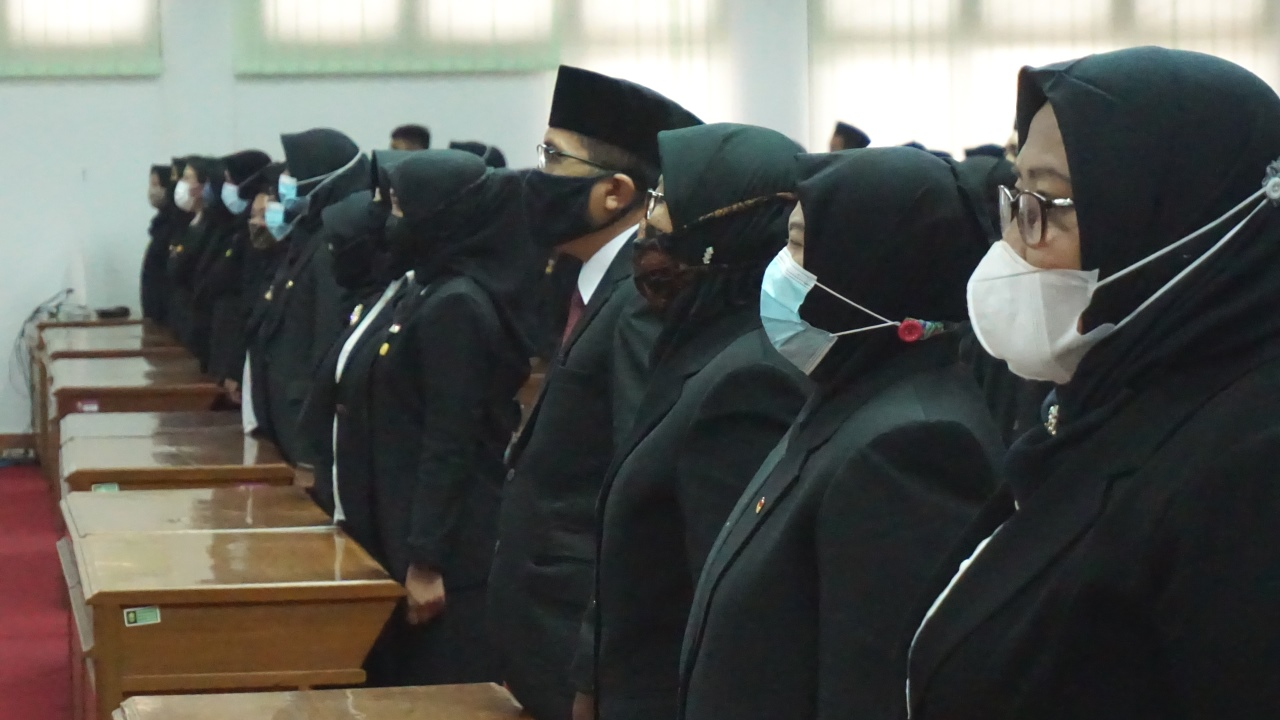 Bupati Bantul Lantik 120 Guru dan Pengawas Sekolah Bupati Bantul Lantik 120 Guru dan Pengawas Sekolah