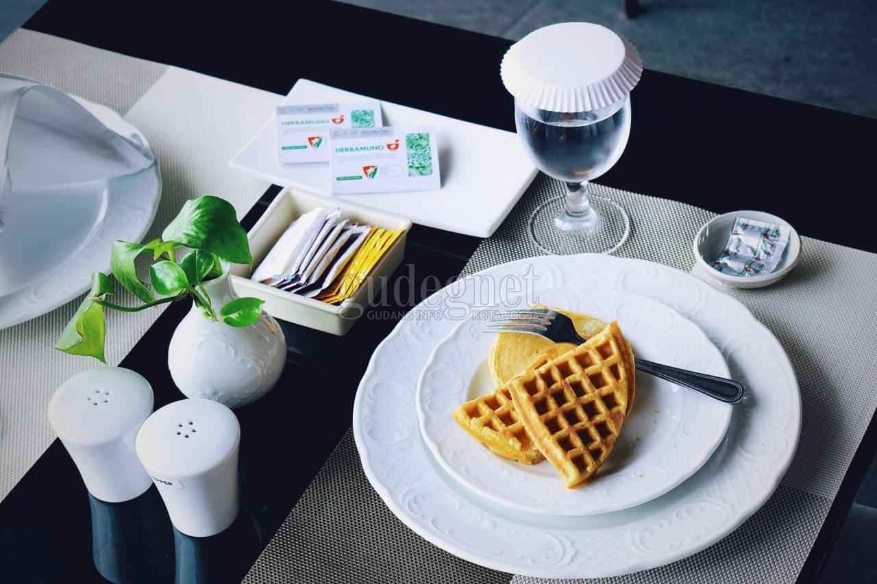 Sheraton Mustika Luncurkan Suplemen Herbal untuk Tamu Sheraton Mustika Luncurkan Suplemen Herbal untuk Tamu