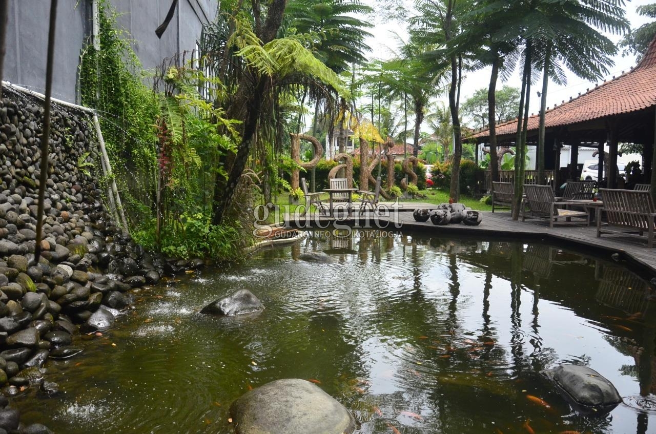 Lima Rekomendasi Tempat Ngopi Bernuansa Alam Lima Rekomendasi Tempat Ngopi Bernuansa Alam
