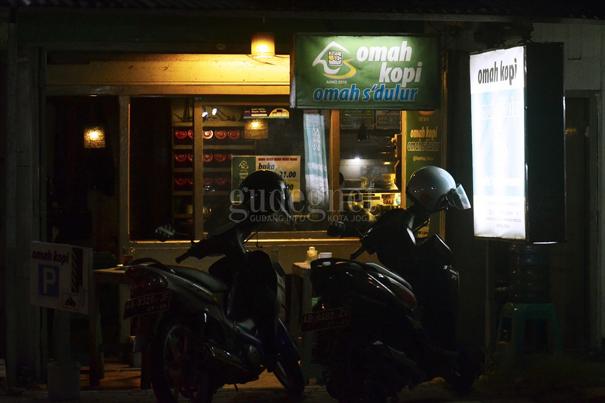 Omah Kopi Omah S'dulur, Kopi Tubruk dan Suasana Hangat Omah Kopi Omah S'dulur, Kopi Tubruk dan Suasana Hangat