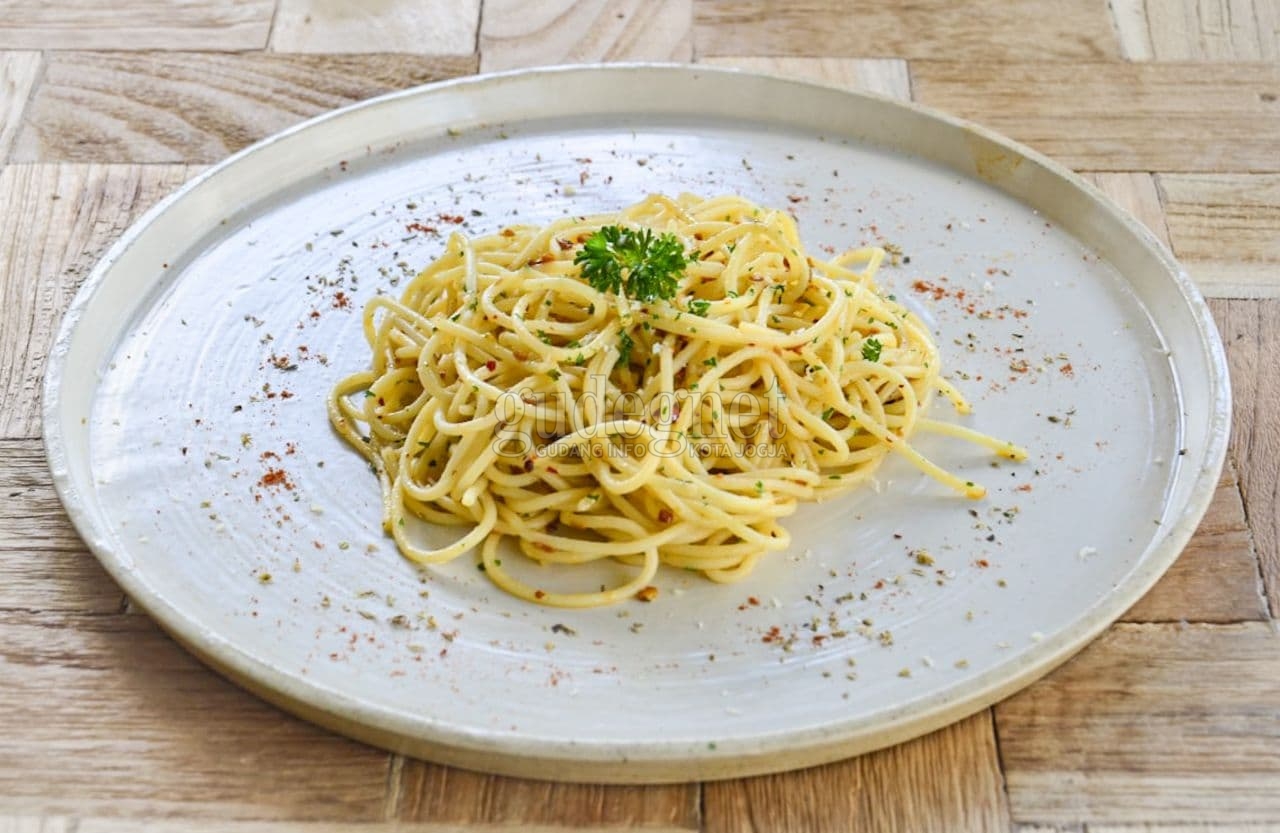 Resep Pasta Aglio e Olio Otentik Mudah Anti Gagal Resep Pasta Aglio e Olio Otentik Mudah Anti Gagal