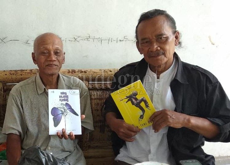 Sastra Bulan Purnama Edisi 114 Akan Meluncurkan Dua Buku Puisi Sastra Bulan Purnama Edisi 114 Akan Meluncurkan Dua Buku Puisi