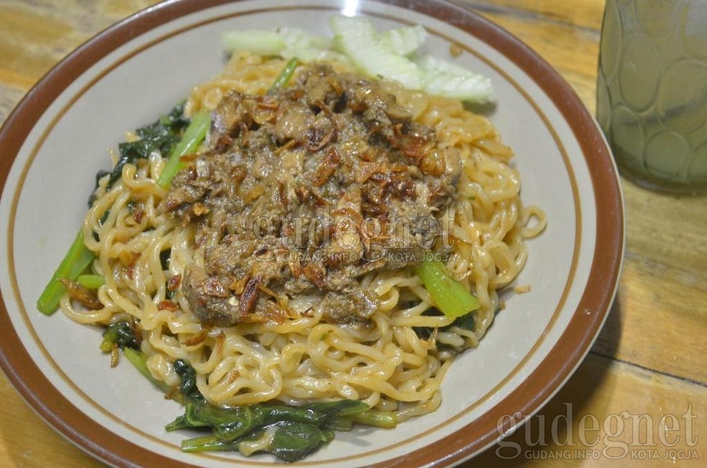 Mencicipi Lezatnya Mie Ayam Goreng Cak No Mencicipi Lezatnya Mie Ayam Goreng Cak No