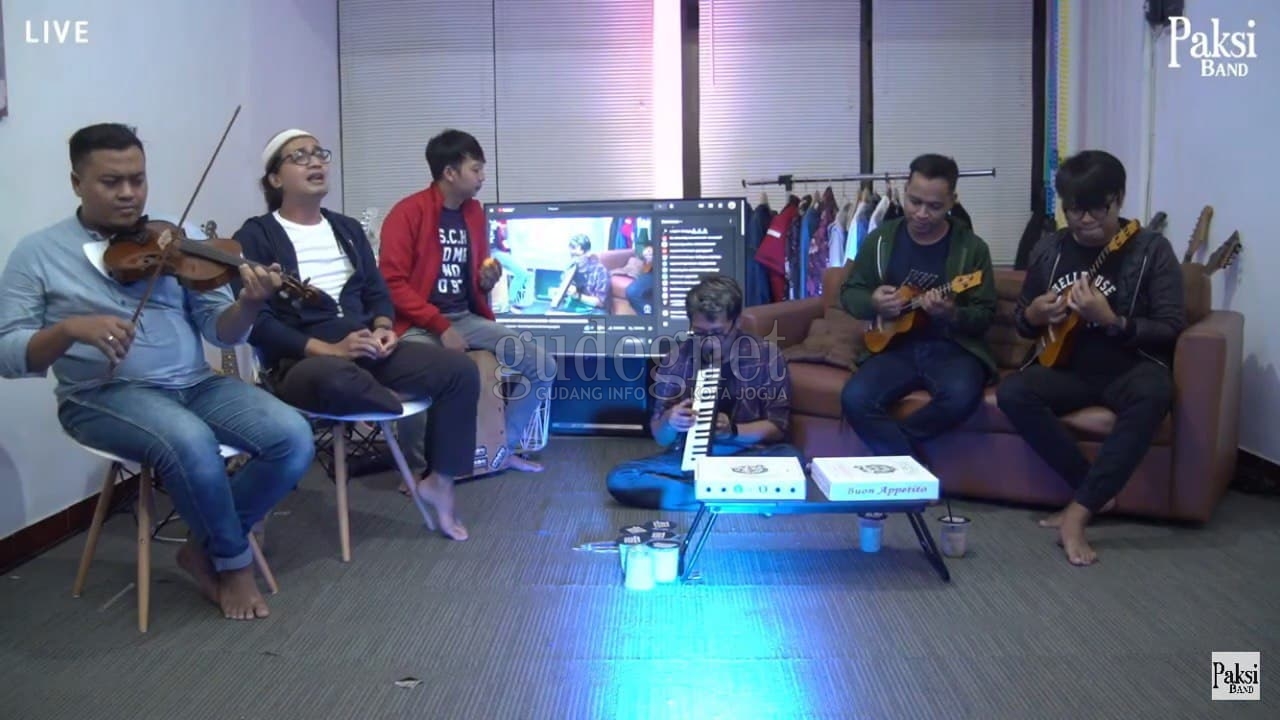 Paksi Band Luncurkan Single Baru, 'Keroncong Suka-suka' Paksi Band Luncurkan Single Baru, 'Keroncong Suka-suka'