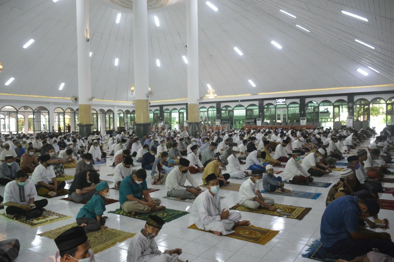 Masjid Agung Sleman Adakan Salat Id, Khatib: Pembatasan adalah Ikhtiar Pemerintah Masjid Agung Sleman Adakan Salat Id, Khatib: Pembatasan adalah Ikhtiar Pemerintah