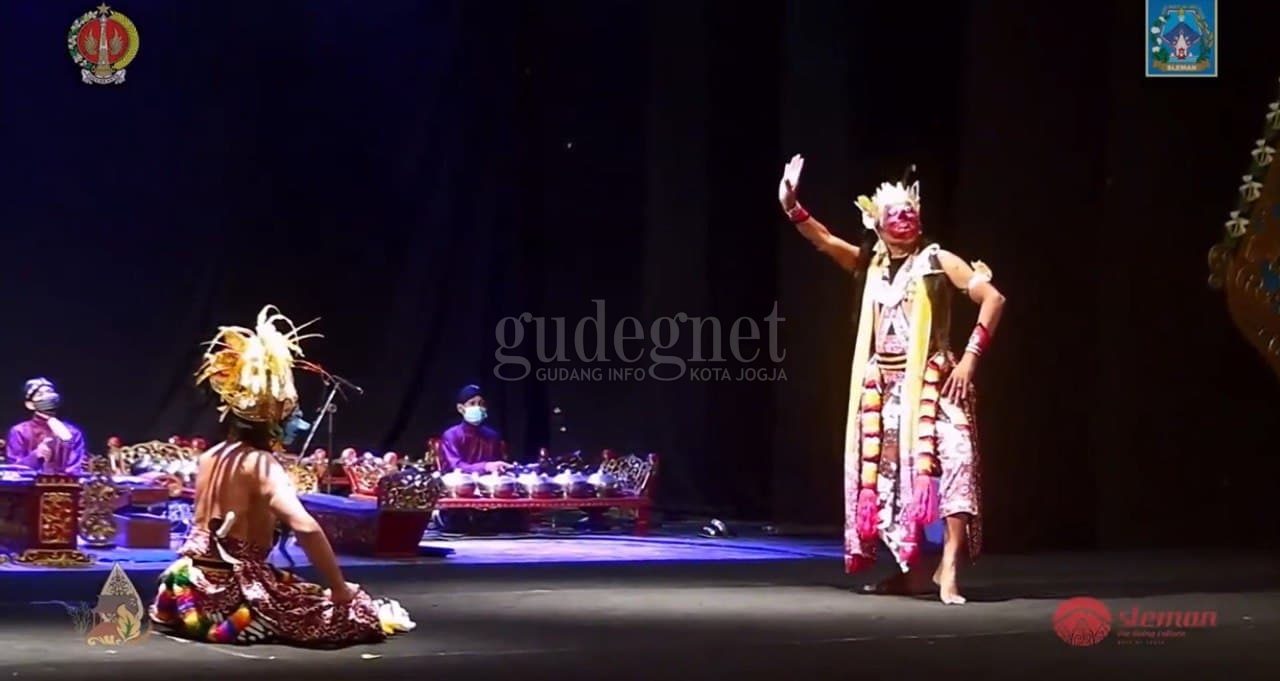 Disbud Sleman Gelar Kesenian 'Wayang Topeng Gondo Wasita' Disbud Sleman Gelar Kesenian 'Wayang Topeng Gondo Wasita'