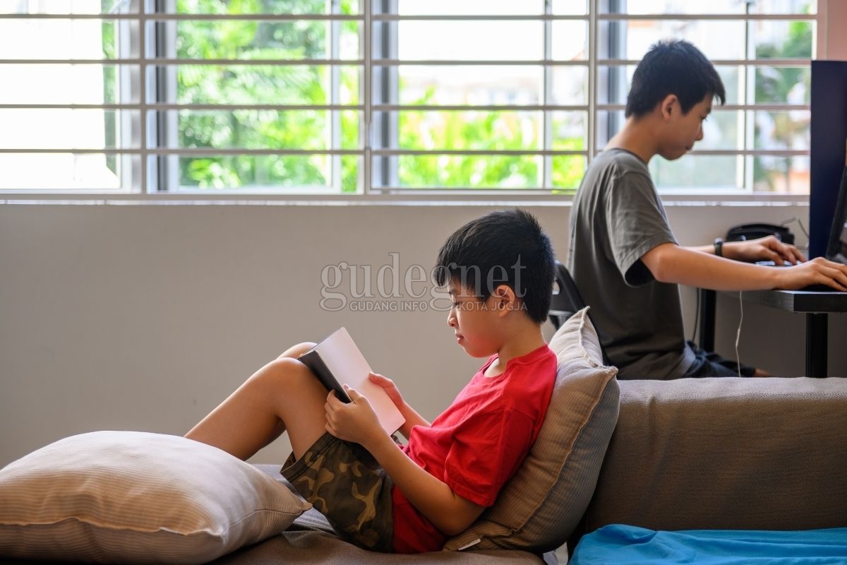5 Hal yang Disiapkan untuk Membantu Anak Sekolah dari Rumah 5 Hal yang Disiapkan untuk Membantu Anak Sekolah dari Rumah