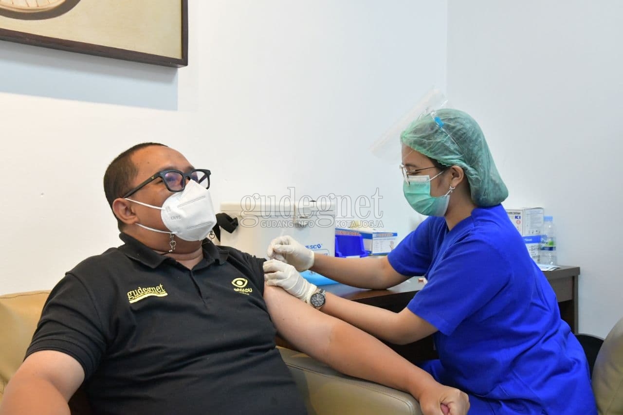 Lakukan Ini Sebelum, Saat, dan Sesudah Vaksinasi Lakukan Ini Sebelum, Saat, dan Sesudah Vaksinasi