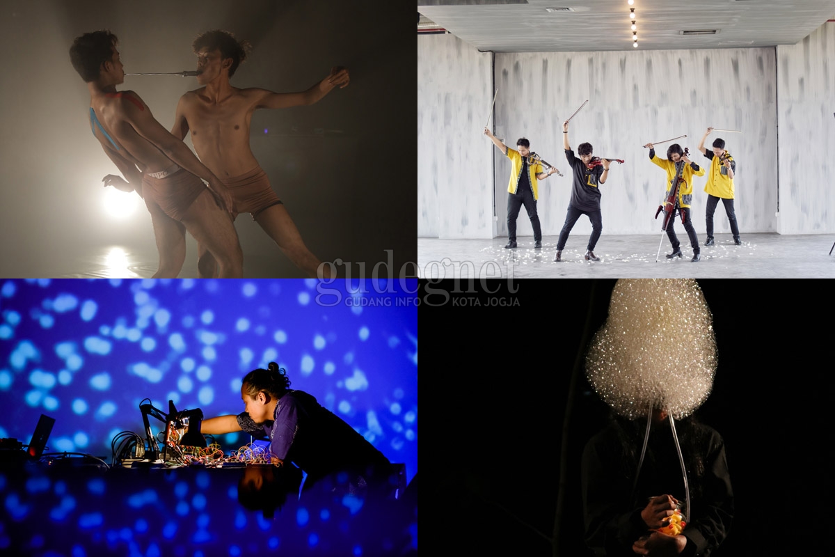 ''Stage Are Time Machine: Hack The Limit'': Daily Performance Artjog 2021, Meretas Jarak dan Waktu ''Stage Are Time Machine: Hack The Limit'': Daily Performance Artjog 2021, Meretas Jarak dan Waktu