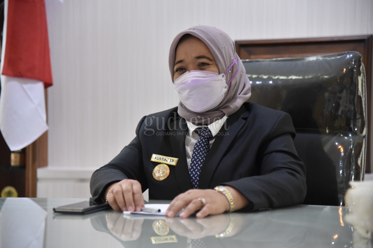 Sleman Siapkan Dana Beasiswa untuk Anak Yatim Piatu Akibat Covid-19 Sleman Siapkan Dana Beasiswa untuk Anak Yatim Piatu Akibat Covid-19