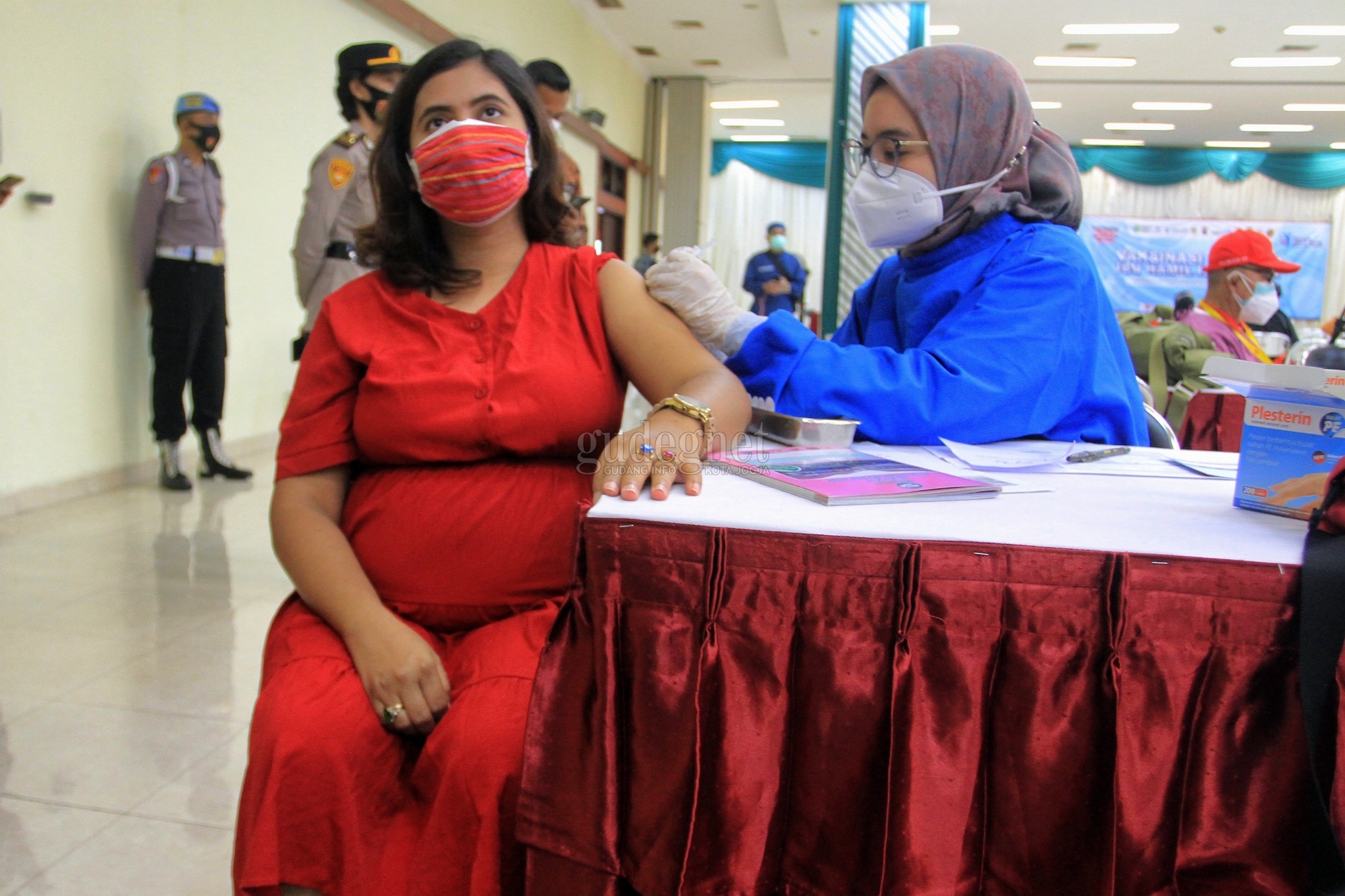 Ribuan Ibu Hamil Ikuti Vaksinasi di UGM