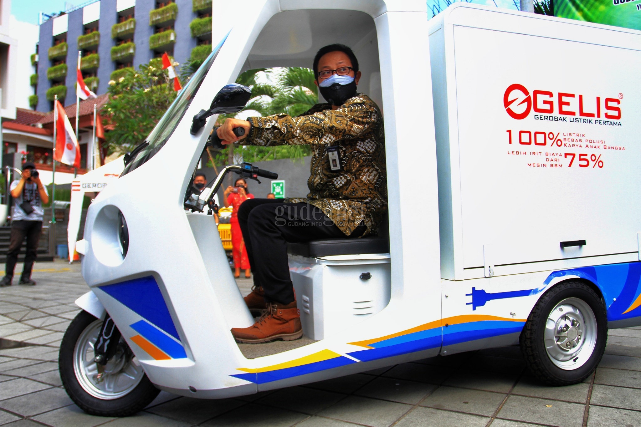 Gelis, Kendaraan Listrik untuk UMKM Gelis, Kendaraan Listrik untuk UMKM