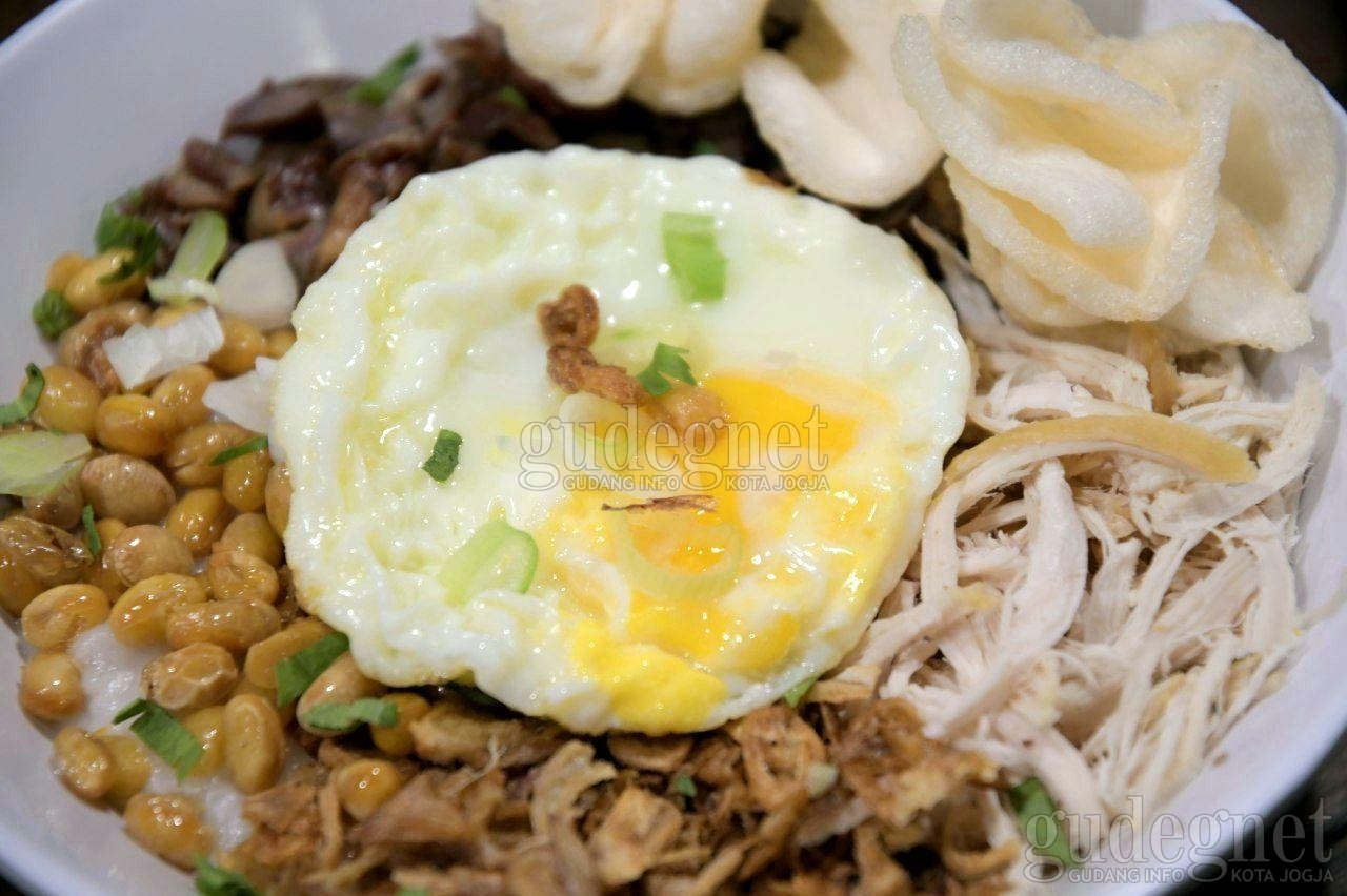 Empat Rekomendasi Kuliner untuk Sarapan, Bisa Dipesan via Ojol Empat Rekomendasi Kuliner untuk Sarapan, Bisa Dipesan via Ojol