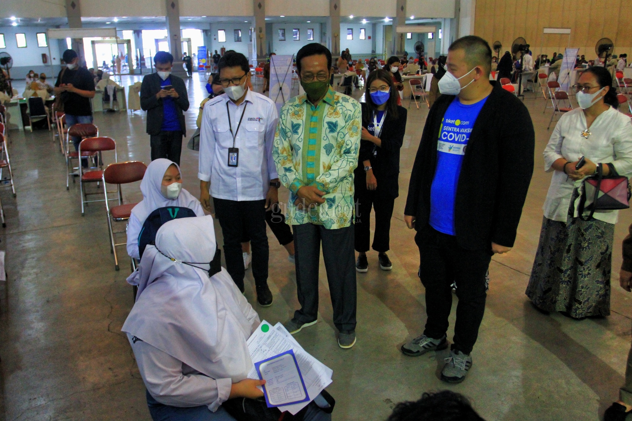 PPKM Level 4 Diperpanjang PPKM Level 4 Diperpanjang