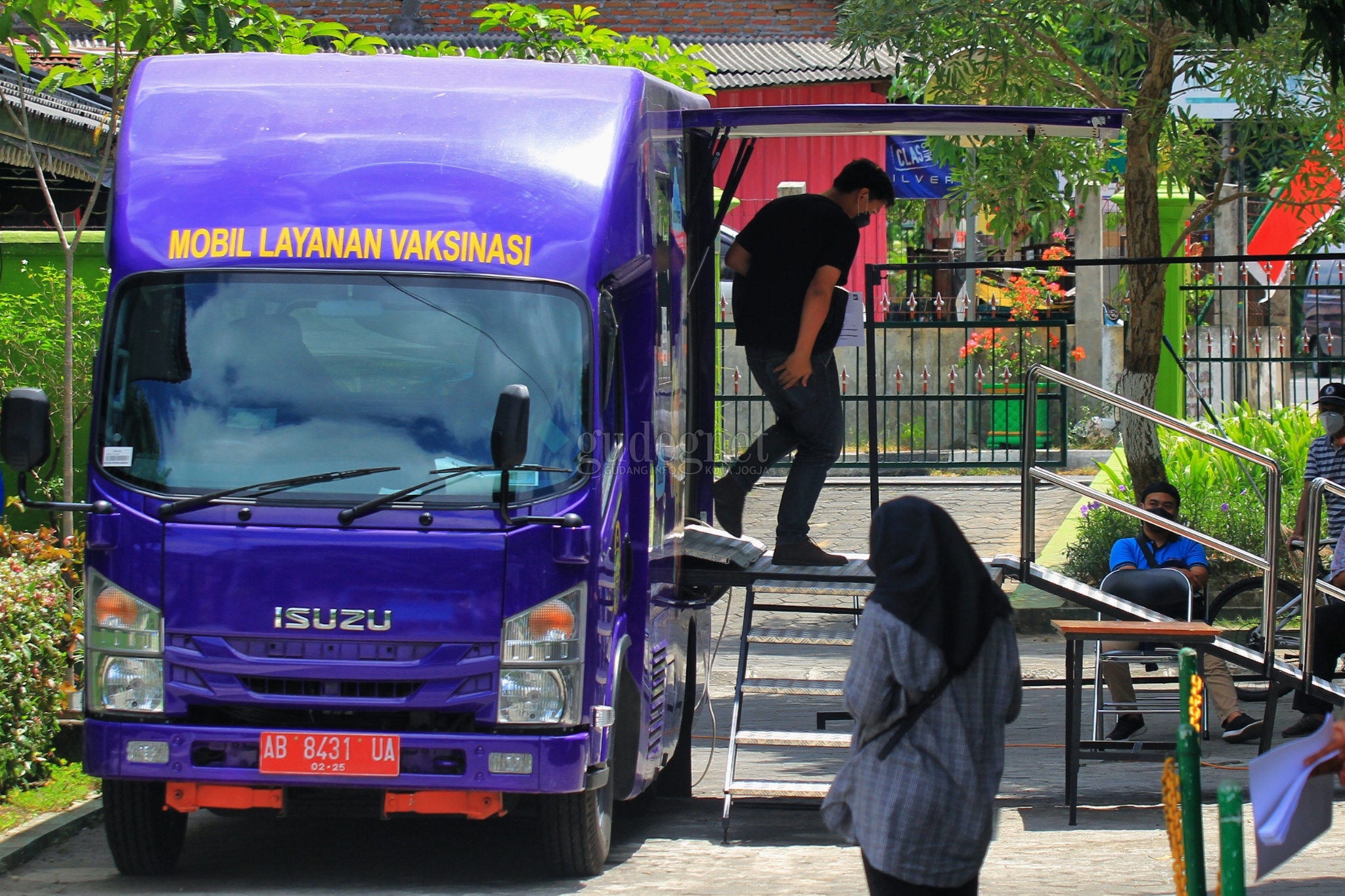 Mobile Vaksin Milik Pemkot Mulai Beroperasi Mobile Vaksin Milik Pemkot Mulai Beroperasi