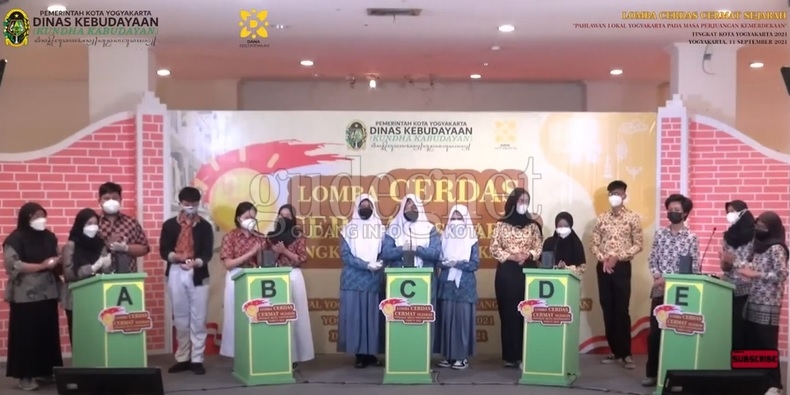 SMAN 1 Juara Lomba Cerdas Cermat Sejarah Kota Yogyakarta SMAN 1 Juara Lomba Cerdas Cermat Sejarah Kota Yogyakarta