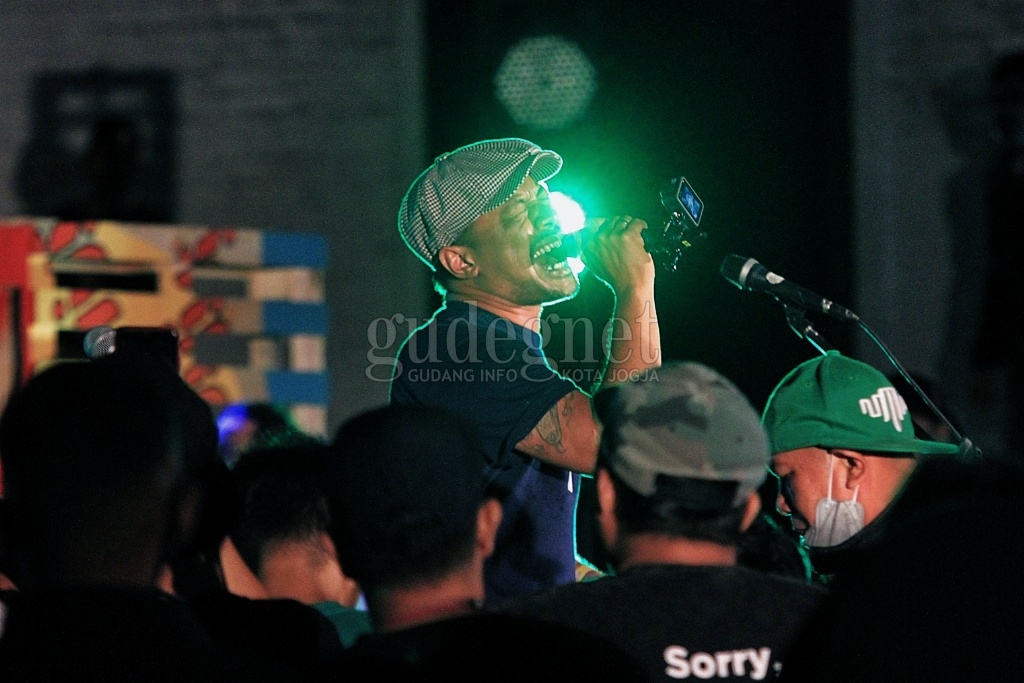 Shaggydog Pungkasi Konser Jogja Bersatu Bagi Berkah Shaggydog Pungkasi Konser Jogja Bersatu Bagi Berkah