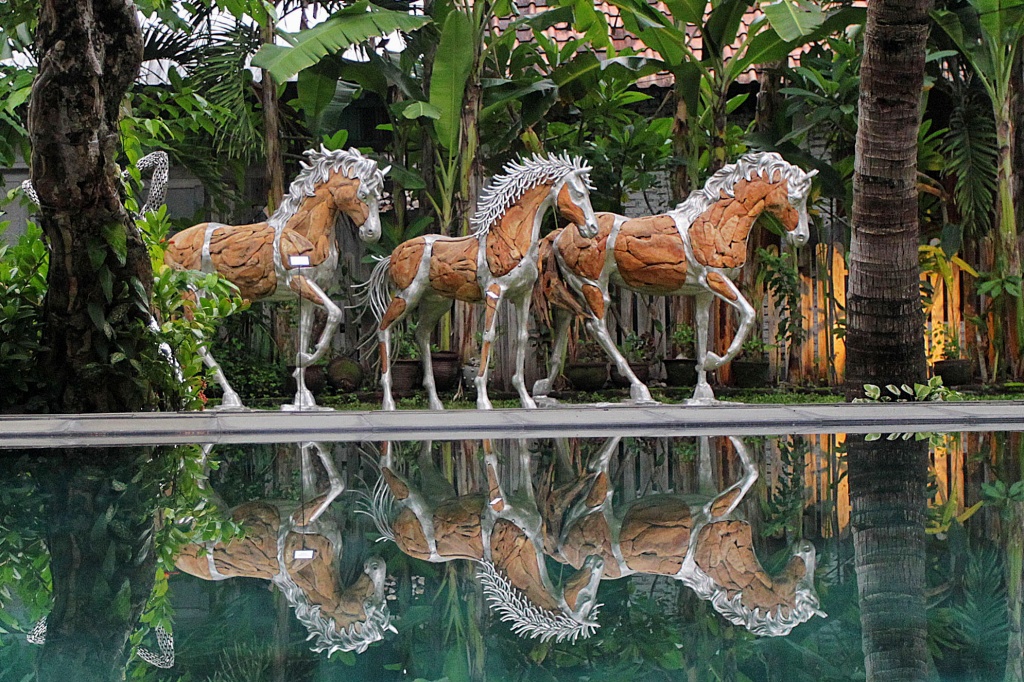 Me, MySelf & I #4, Pameran 'Ketiadaan Ide' Timbul Raharjo Me, MySelf & I #4, Pameran 'Ketiadaan Ide' Timbul Raharjo