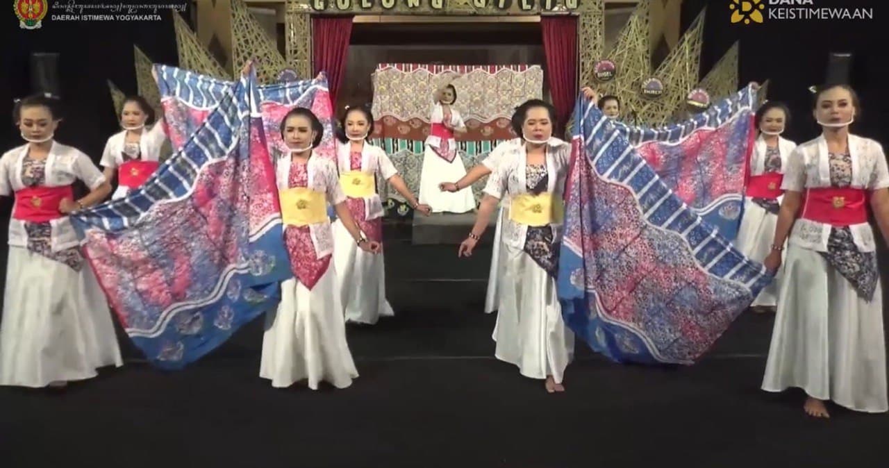 Disbud DIY Gelar Pentas Desa Budaya Daring 'Golong Gilig' Disbud DIY Gelar Pentas Desa Budaya Daring 'Golong Gilig'