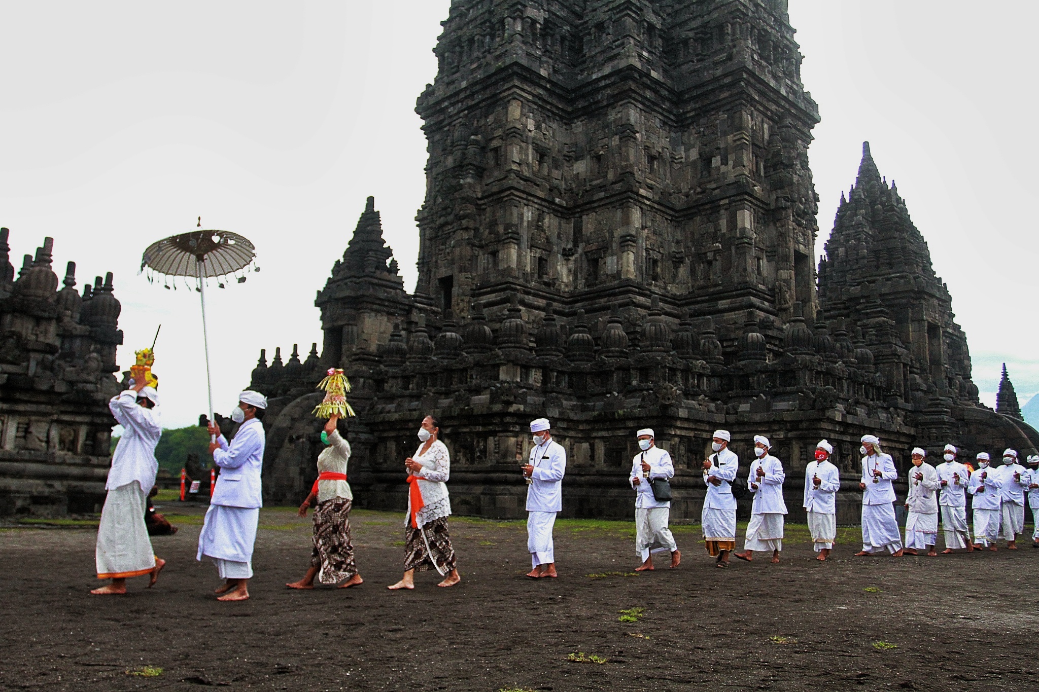 Abhiseka, Ritual Penyucian dan Peringatan Peresmian Candi Prambanan di Kala Pandemi Abhiseka, Ritual Penyucian dan Peringatan Peresmian Candi Prambanan di Kala Pandemi