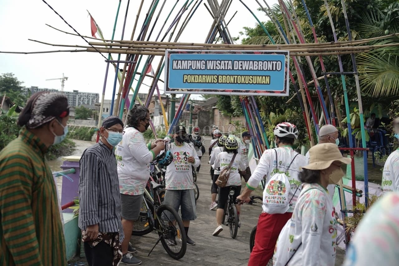 'Campus Goes Gowes Monalisa', Gali Potensi Kampung Wisata Lewat Jalur Sepeda 'Campus Goes Gowes Monalisa', Gali Potensi Kampung Wisata Lewat Jalur Sepeda