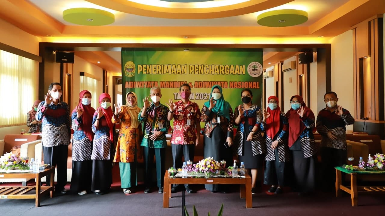 Tiga Sekolah di Bantul Raih Penghargaan Adiwiyata Tiga Sekolah di Bantul Raih Penghargaan Adiwiyata