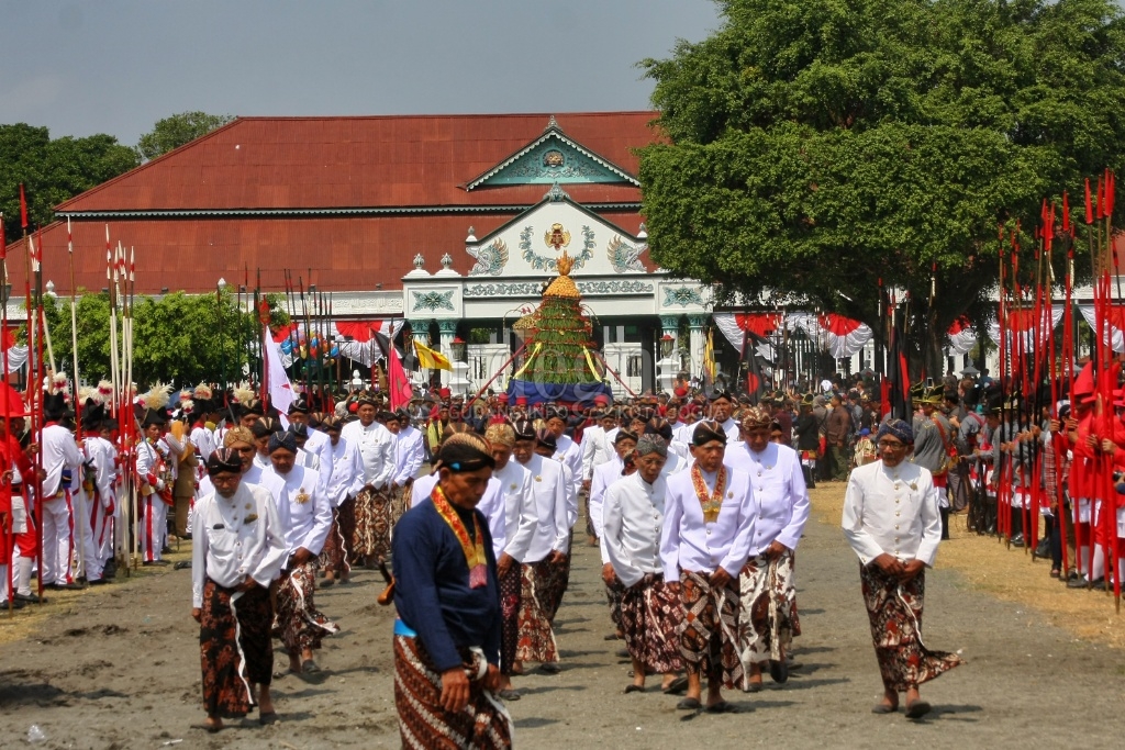 Keraton Gelar Peringatan Hadeging Nagari Ngayogyakarta Ke-275 Secara Daring Keraton Gelar Peringatan Hadeging Nagari Ngayogyakarta Ke-275 Secara Daring