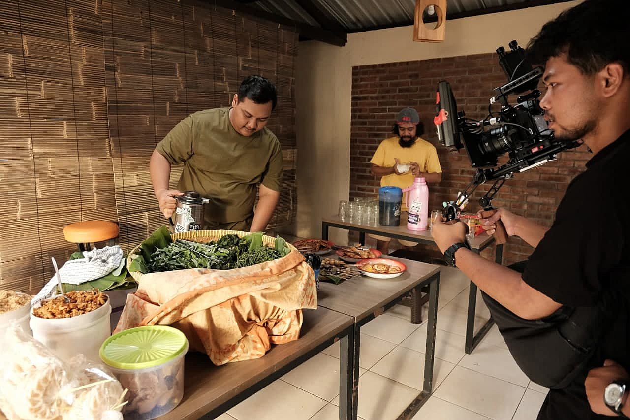 Ndarboy Luncurkan Klip Video Moro Moro Teko, Awali Video Seri Musikal Ndarboy Luncurkan Klip Video Moro Moro Teko, Awali Video Seri Musikal