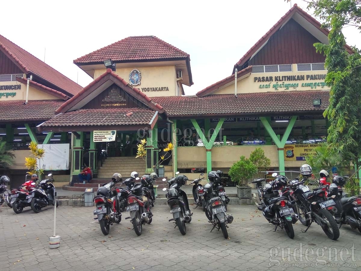 Pasar Klithikan Pakuncen akan Ditata Pasar Klithikan Pakuncen akan Ditata