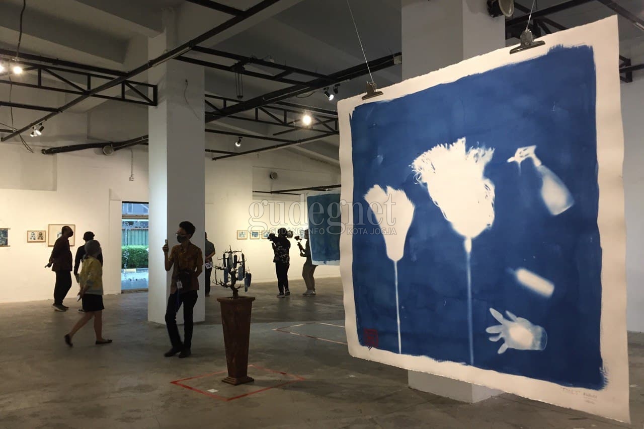 Pameran &lsquo;Sudah Ingat&rsquo; Tampilkan Karya Fotografi dengan Teknik Cetak Tua