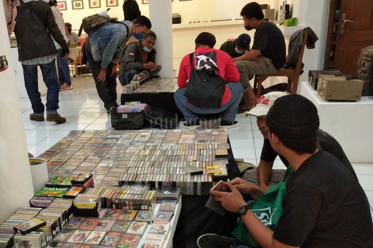 Pameran 'Cassette Reborn': Kaset Sebagai Artefak Kebudayaan Pameran 'Cassette Reborn': Kaset Sebagai Artefak Kebudayaan