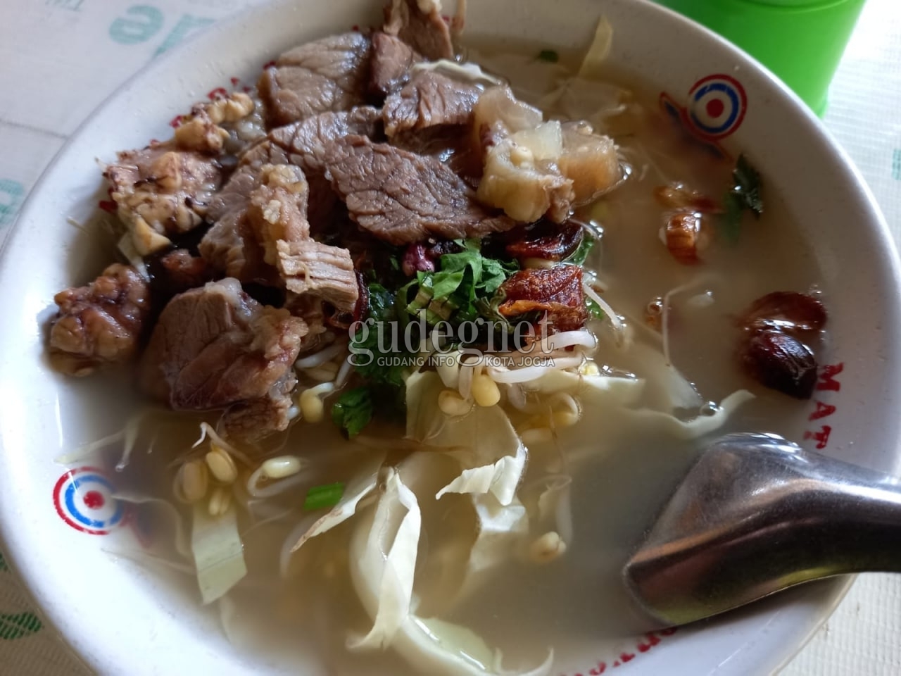 4 Rekomendasi Tempat Menyantap Soto Daging Sapi 4 Rekomendasi Tempat Menyantap Soto Daging Sapi